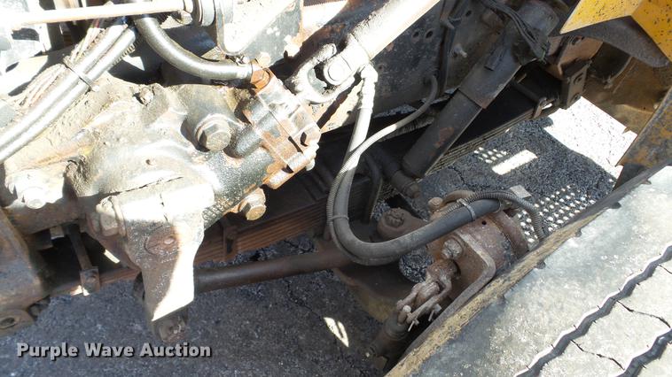 image for item DC5634 2000 International 4900 dump truck