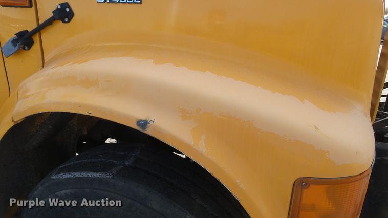 image for item DC5634 2000 International 4900 dump truck