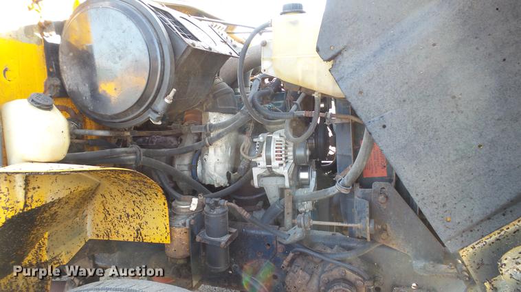 image for item DC5635 2002 International 4900 dump truck