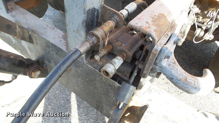 image for item DC5635 2002 International 4900 dump truck