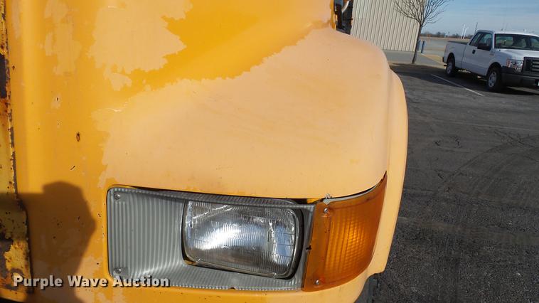 image for item DC5635 2002 International 4900 dump truck