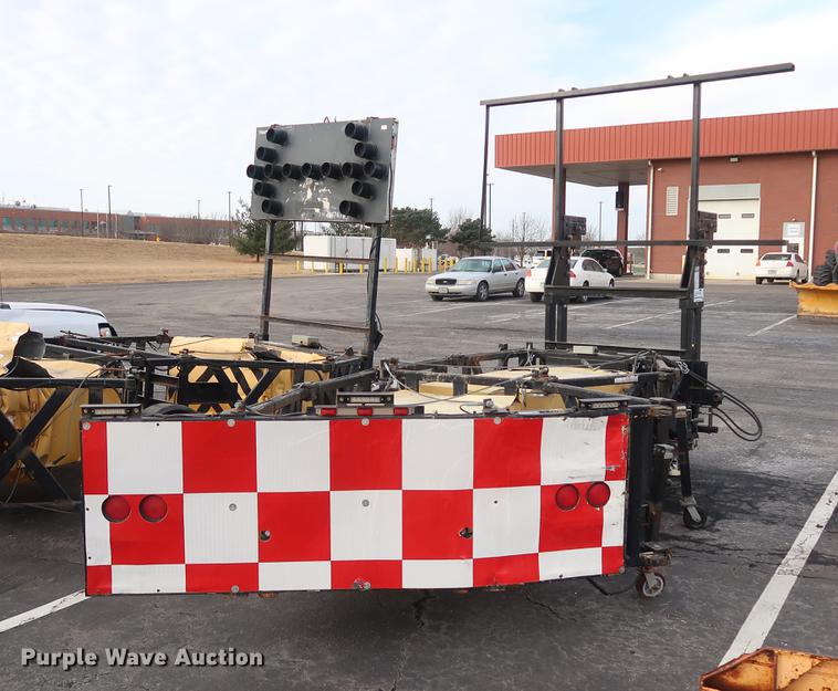 Energy Absorption Systems crash attenuator in Lee's Summit, MO Item