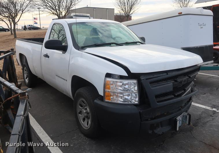 image for item DC5640 2008 Chevrolet Silverado 1500 pickup truck