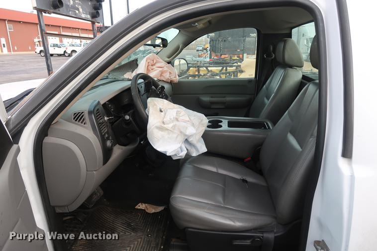 image for item DC5640 2008 Chevrolet Silverado 1500 pickup truck