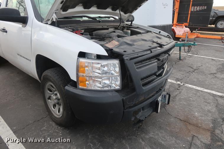 image for item DC5640 2008 Chevrolet Silverado 1500 pickup truck