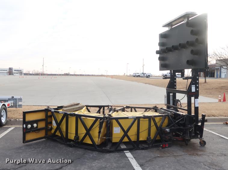 Energy Absorption Systems crash attenuator in Lee's Summit, MO Item