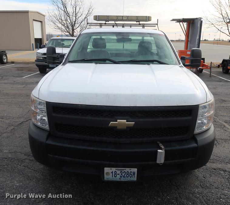 image for item DC5647 2007 Chevrolet Silverado 1500 pickup truck