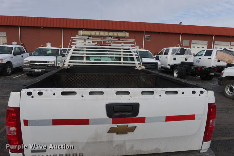 image for item DC5647 2007 Chevrolet Silverado 1500 pickup truck