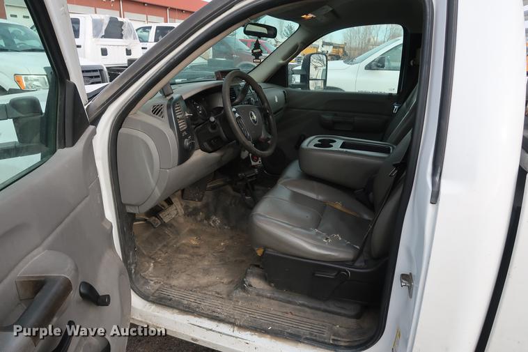 image for item DC5647 2007 Chevrolet Silverado 1500 pickup truck