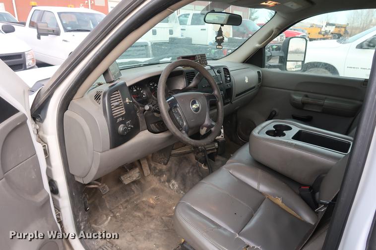 image for item DC5647 2007 Chevrolet Silverado 1500 pickup truck