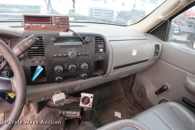 image for item DC5647 2007 Chevrolet Silverado 1500 pickup truck