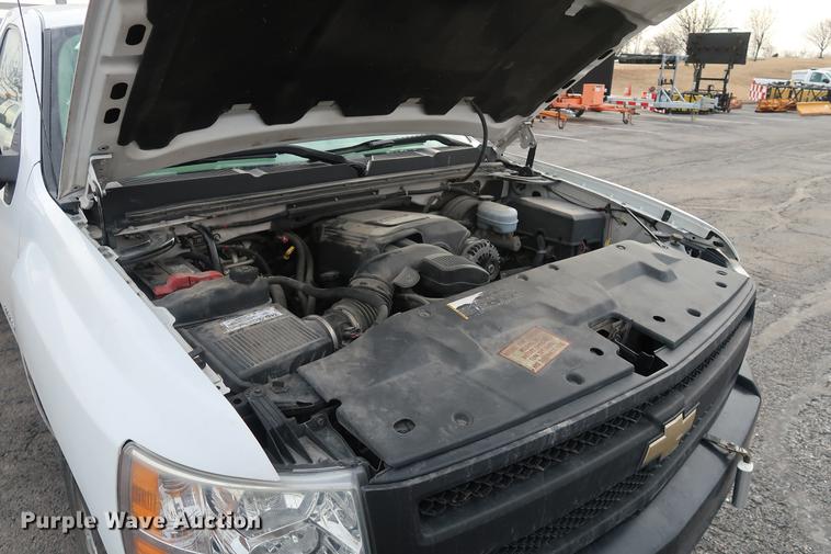 image for item DC5647 2007 Chevrolet Silverado 1500 pickup truck