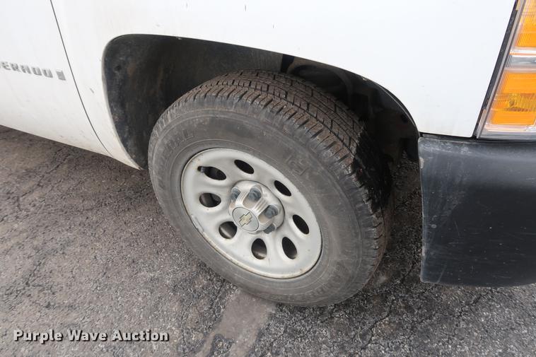 image for item DC5647 2007 Chevrolet Silverado 1500 pickup truck