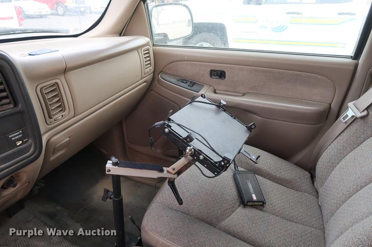 image for item DC5648 2003 Chevrolet Silverado 1500 Ext. Cab pickup truck