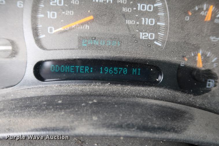 image for item DC5648 2003 Chevrolet Silverado 1500 Ext. Cab pickup truck