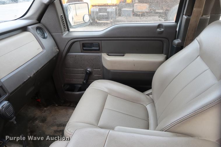 image for item DC5652 2009 Ford F150 SuperCab pickup truck