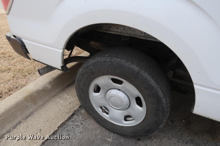 image for item DC5652 2009 Ford F150 SuperCab pickup truck