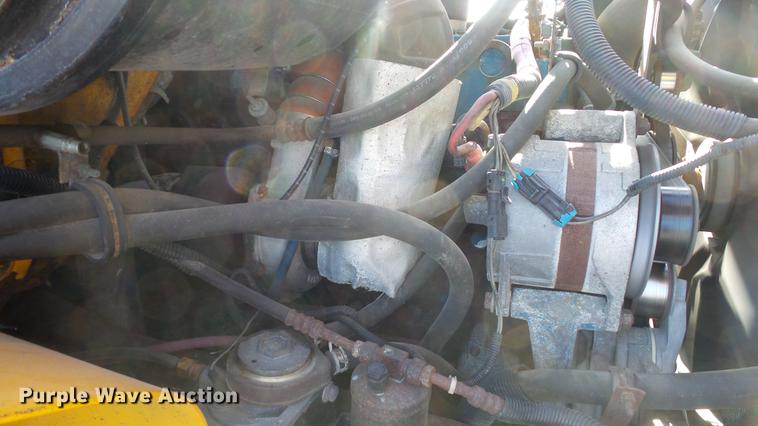 image for item DC5653 2002 International 4900 dump truck