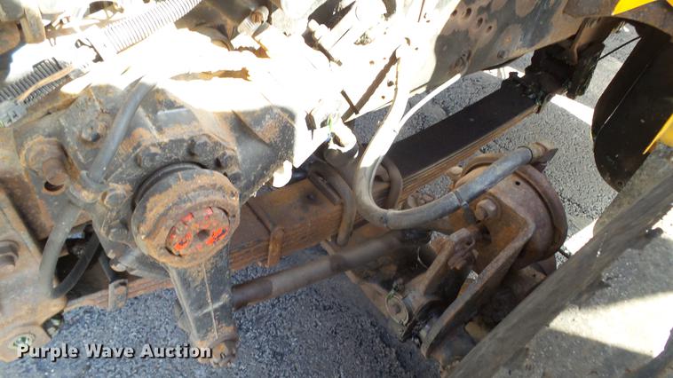 image for item DC5653 2002 International 4900 dump truck