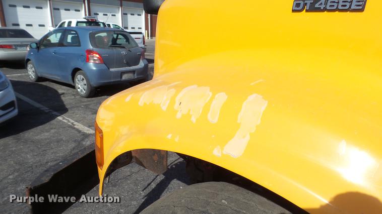 image for item DC5653 2002 International 4900 dump truck