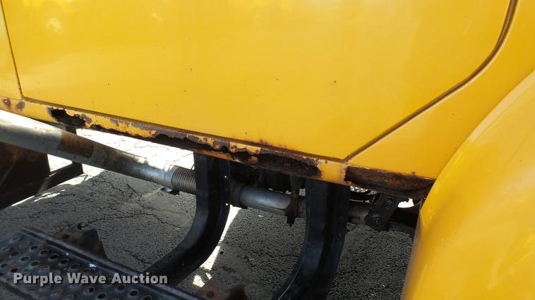 image for item DC5653 2002 International 4900 dump truck