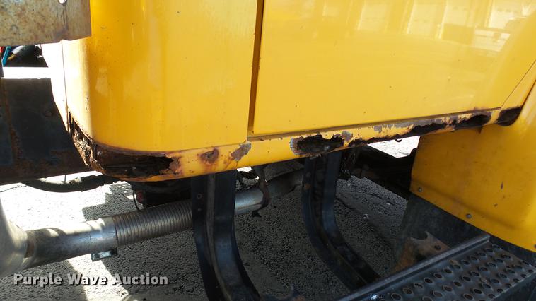 image for item DC5653 2002 International 4900 dump truck