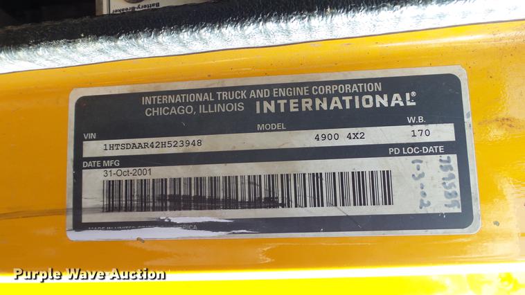 image for item DC5653 2002 International 4900 dump truck