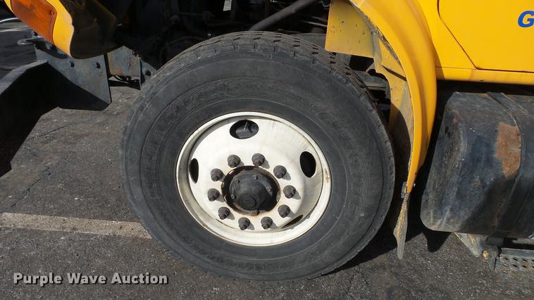 image for item DC5655 2002 International 4900 dump truck