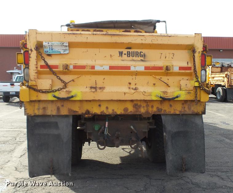 image for item DC5656 2006 International 7400 Crew Cab dump truck
