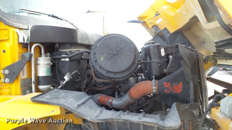 image for item DC5656 2006 International 7400 Crew Cab dump truck