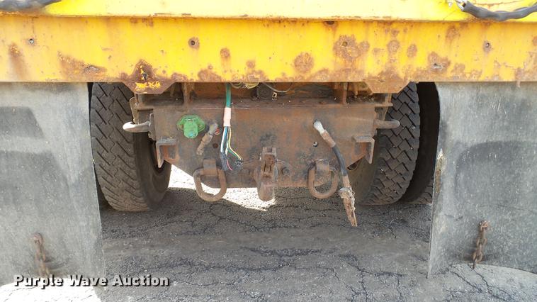 image for item DC5656 2006 International 7400 Crew Cab dump truck