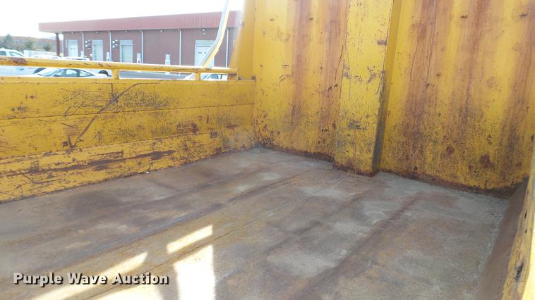 image for item DC5656 2006 International 7400 Crew Cab dump truck