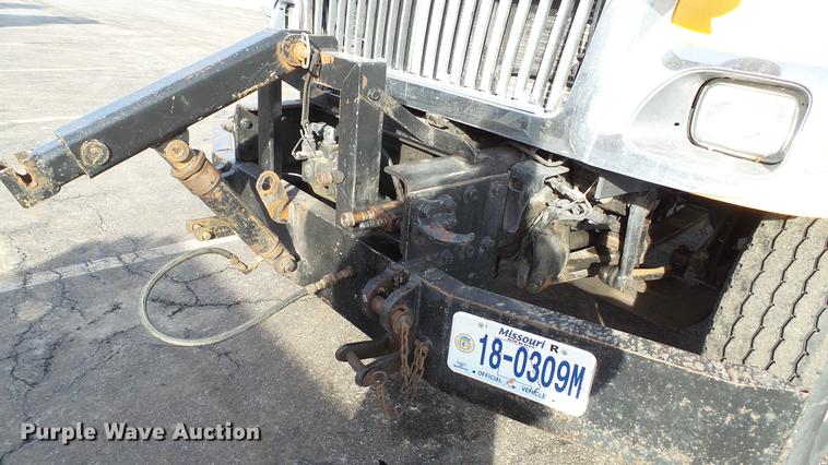 image for item DC5656 2006 International 7400 Crew Cab dump truck