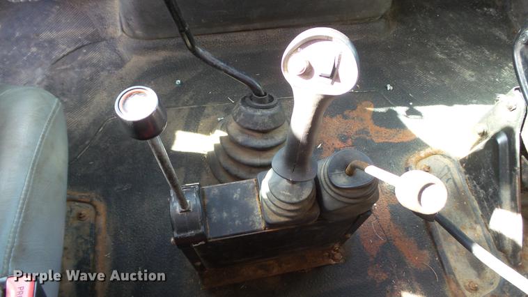 image for item DC5657 2006 International 7400 dump truck