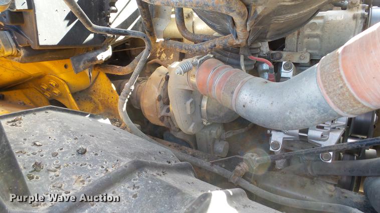 image for item DC5657 2006 International 7400 dump truck