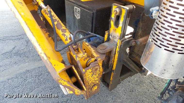 image for item DC5657 2006 International 7400 dump truck