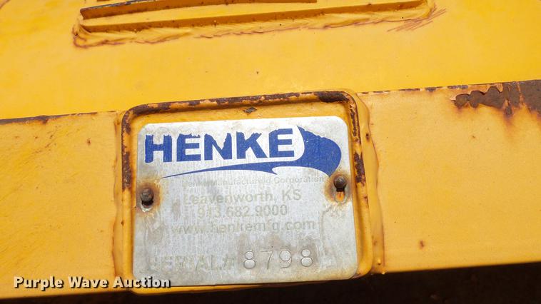 image for item DC5657 2006 International 7400 dump truck