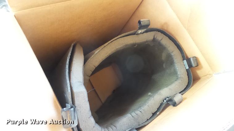 image for item DC5658 2002 International F2554 dump truck