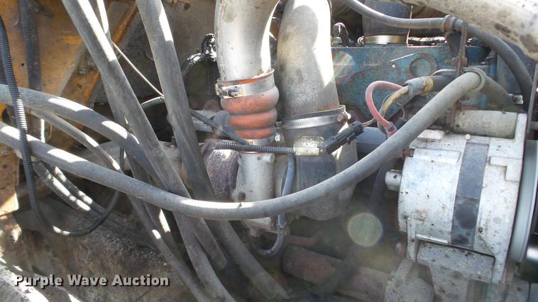 image for item DC5658 2002 International F2554 dump truck