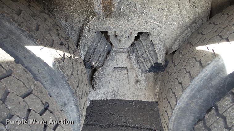 image for item DC5658 2002 International F2554 dump truck