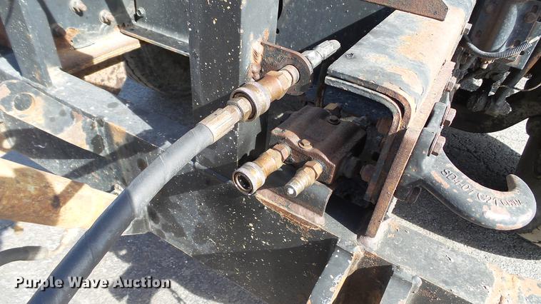 image for item DC5658 2002 International F2554 dump truck