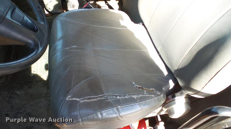 image for item DC5660 2006 International 7500 dump truck