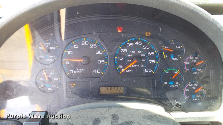 image for item DC5660 2006 International 7500 dump truck