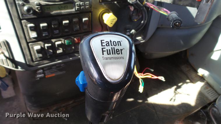 image for item DC5660 2006 International 7500 dump truck