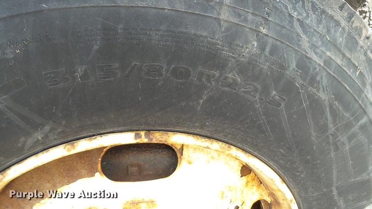 image for item DC5660 2006 International 7500 dump truck