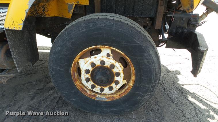 image for item DC5660 2006 International 7500 dump truck