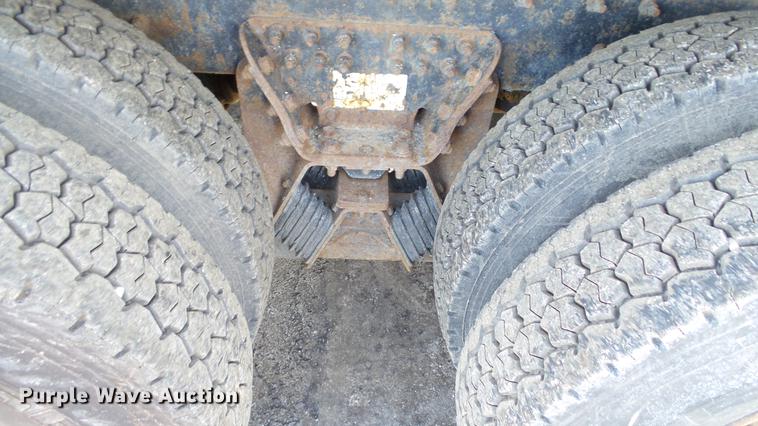 image for item DC5660 2006 International 7500 dump truck