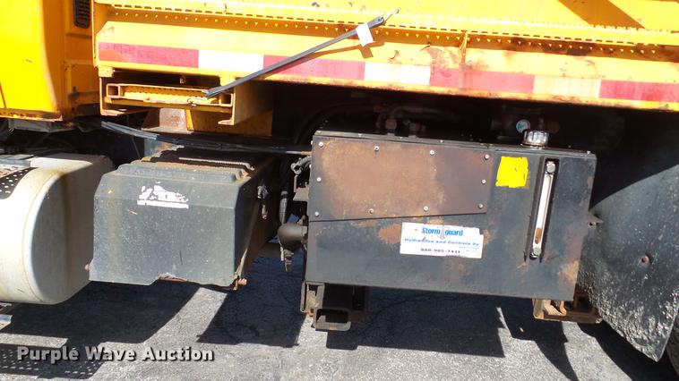 image for item DC5660 2006 International 7500 dump truck