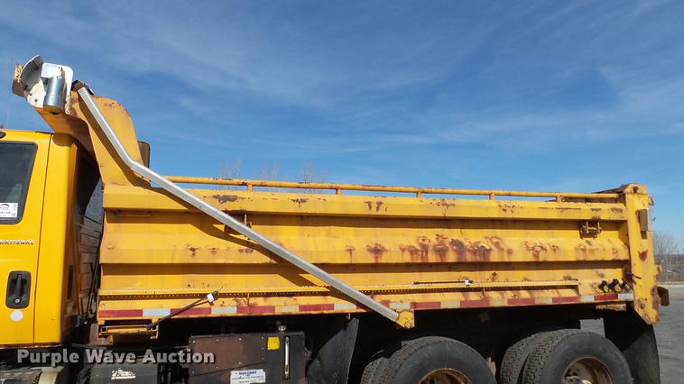 image for item DC5660 2006 International 7500 dump truck