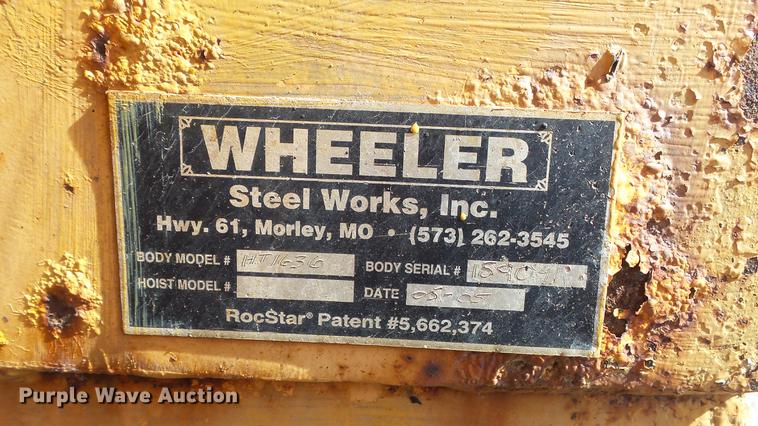 image for item DC5660 2006 International 7500 dump truck